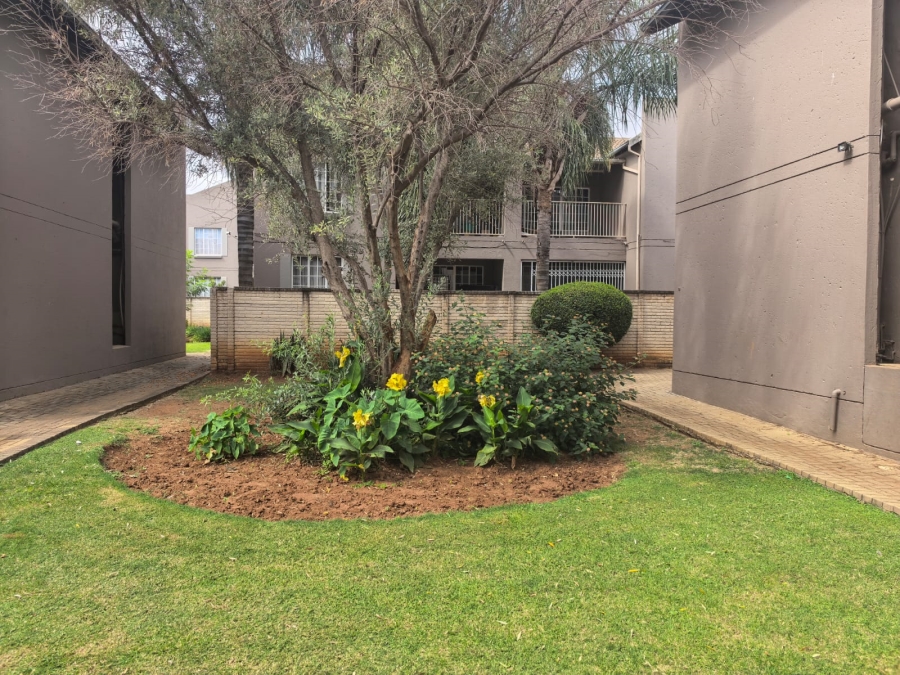 2 Bedroom Property for Sale in Waterval East North West